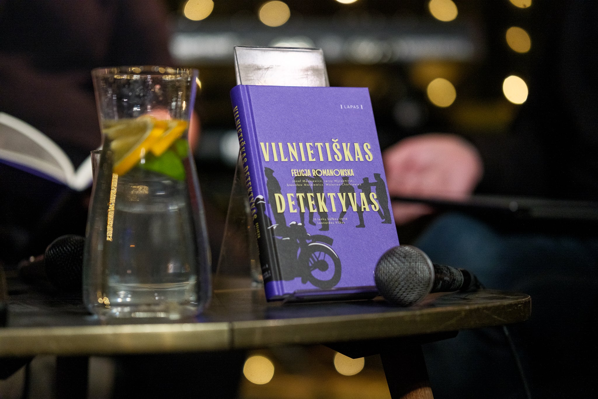 „Vilnietiškas detektyvas“ – įtempto siužeto laiko mašina į tarpukario Vilnių!