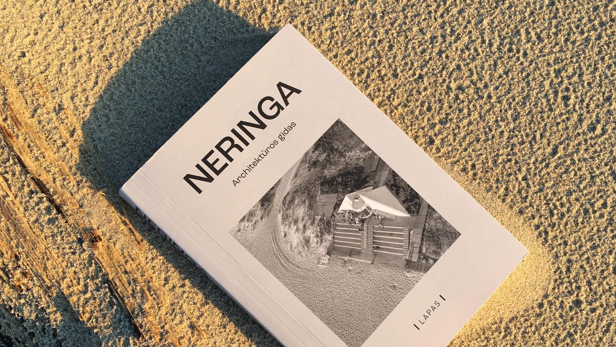 Autoriai apie Neringos architektūros gidą